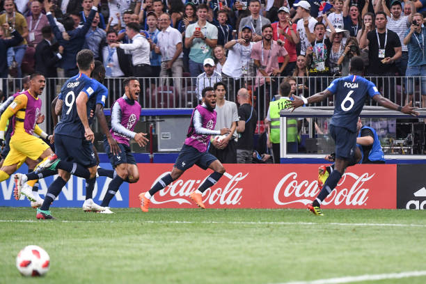 越的表现 越的表现